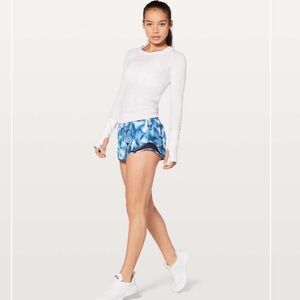 Lululemon Hotty Hot Short II 2.5"